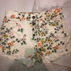 High waisted floral shorts from Aritzia